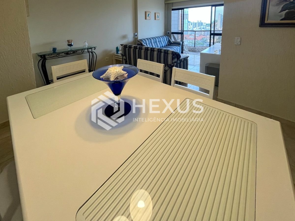 Foto 3 de Apartamento  com varanda, vista mar e lazer completo na beira mar da Praia da Enseada, Guaruja