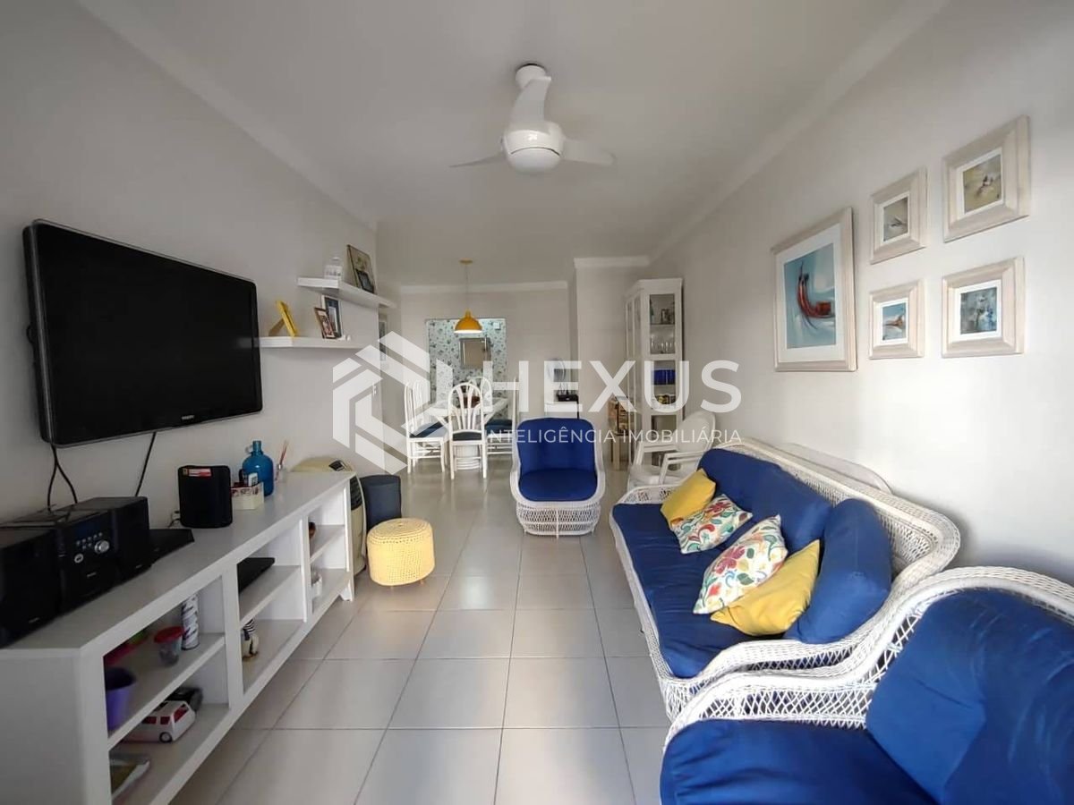 Foto 3 de Apartamento com varanda na região da Brunella na Praia da Enseada, Guaruja