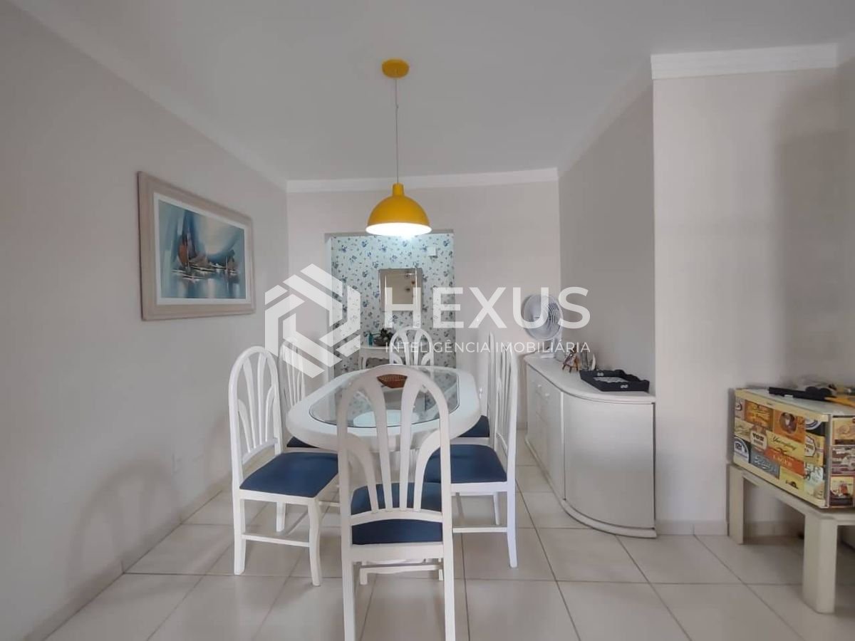 Foto 4 de Apartamento com varanda na região da Brunella na Praia da Enseada, Guaruja