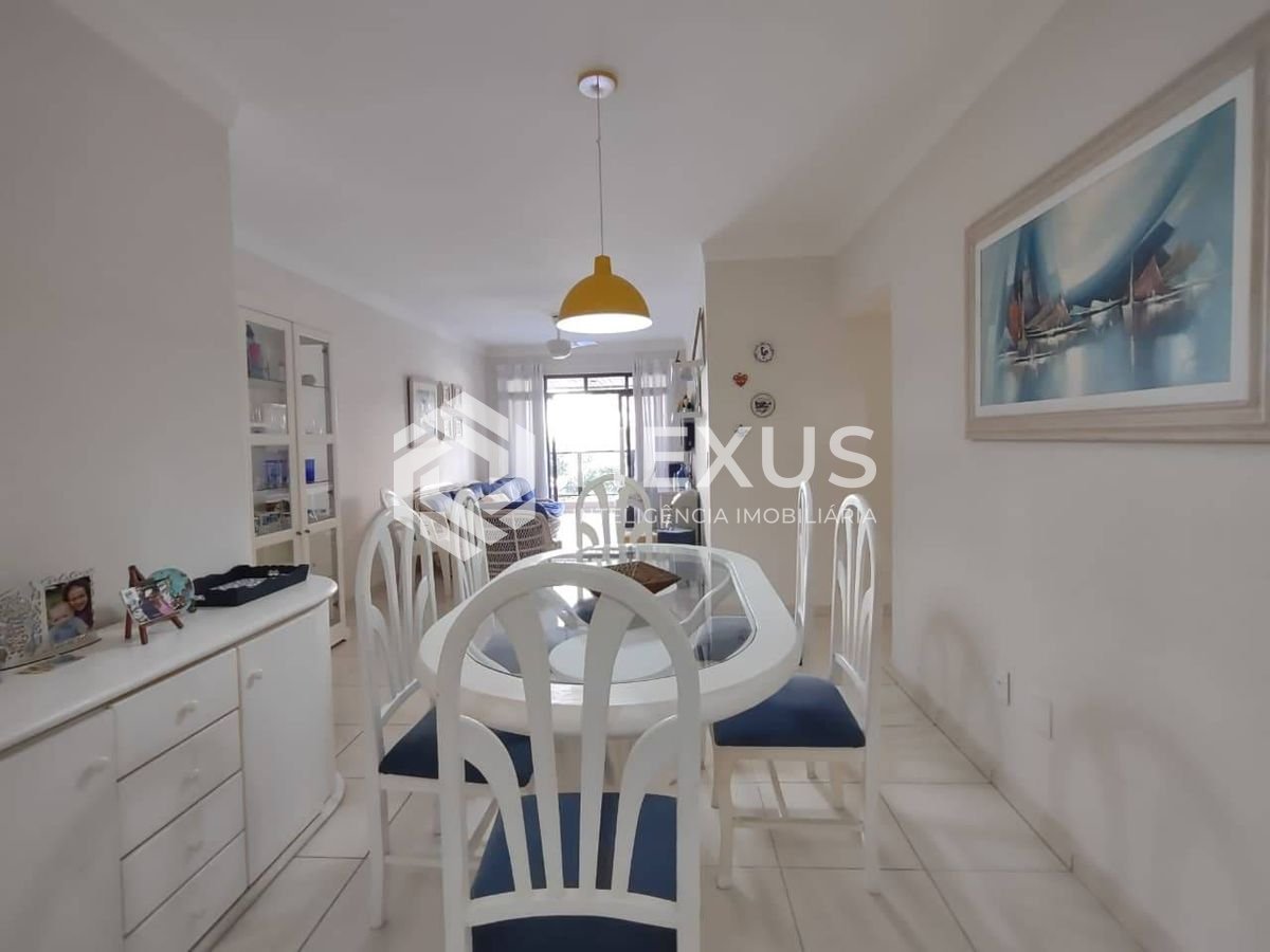 Foto 5 de Apartamento com varanda na região da Brunella na Praia da Enseada, Guaruja