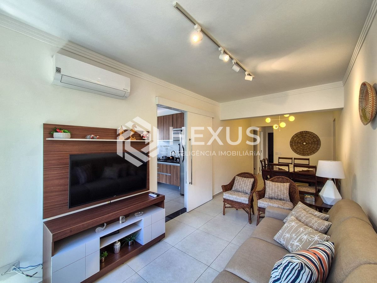 Foto 3 de Apartamento reformado com vista livre a uma quadra da Praia das Pitangueiras, Guaruja