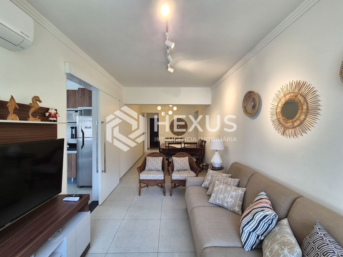 Foto 4 de Apartamento reformado com vista livre a uma quadra da Praia das Pitangueiras, Guaruja