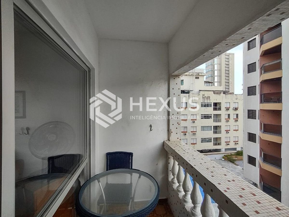 Foto 2 de Apartamento com varanda na Praia da Enseada, Guaruja