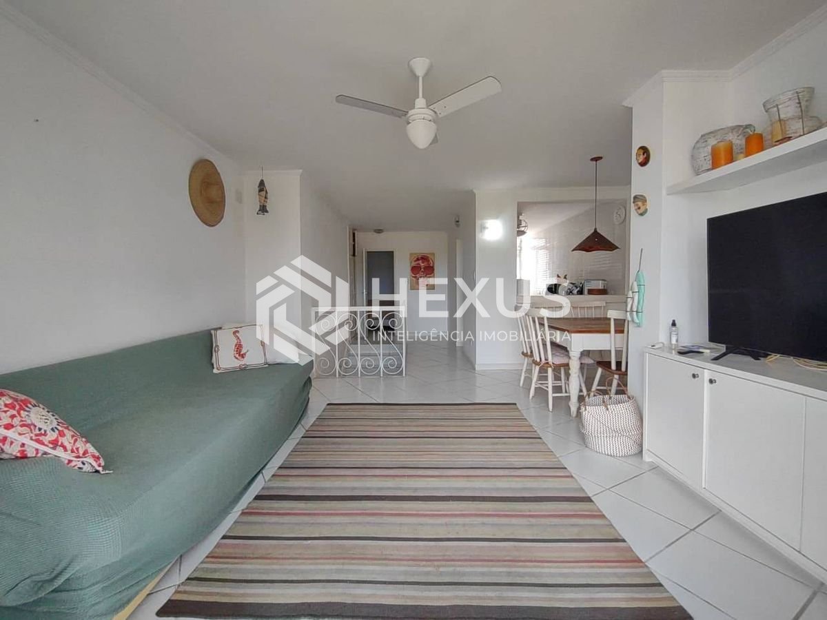 Foto 2 de Apartamento duplex com varanda e lazer na Praia da Enseada, Guaruja