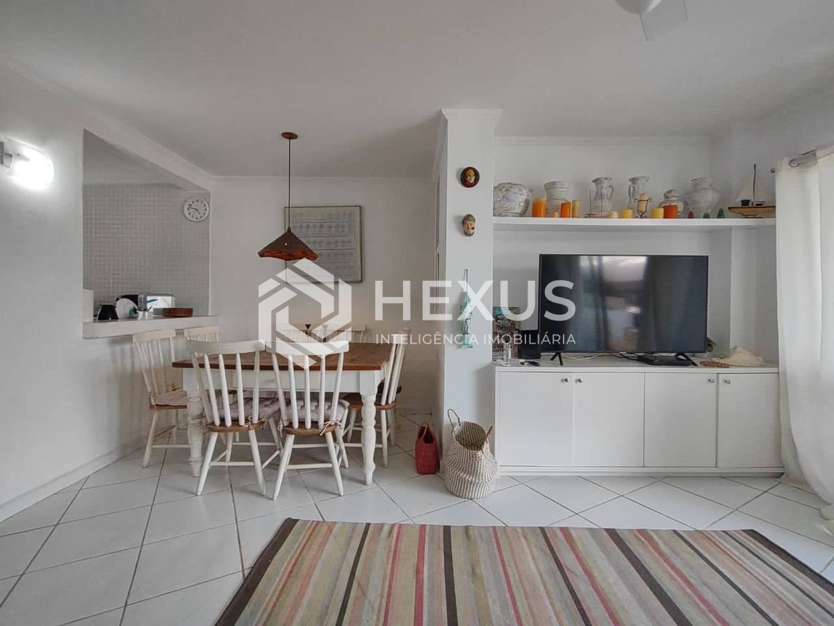 Foto 4 de Apartamento duplex com varanda e lazer na Praia da Enseada, Guaruja