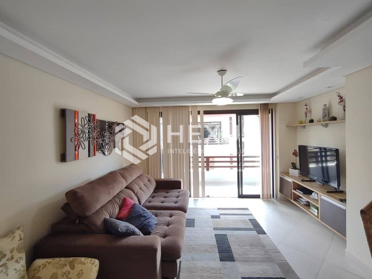 Foto 2 de Apartamento duplex com varanda e lazer na Praia da Enseada, Guaruja