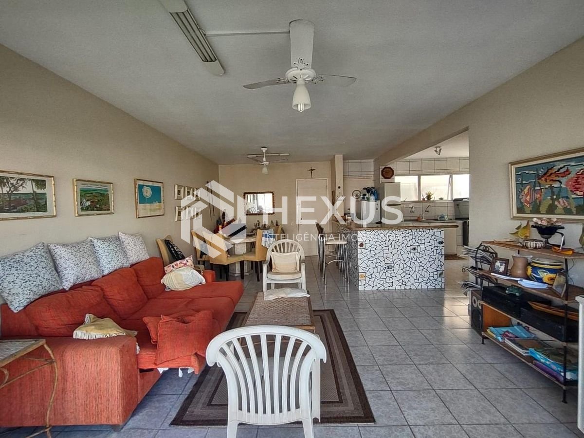 Foto 4 de Apartamento com varanda e lazer na Praia da Enseada, Guaruja