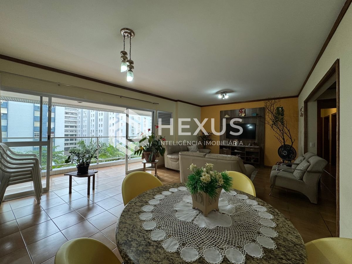 Apartamento em Pitangueiras — foto 1