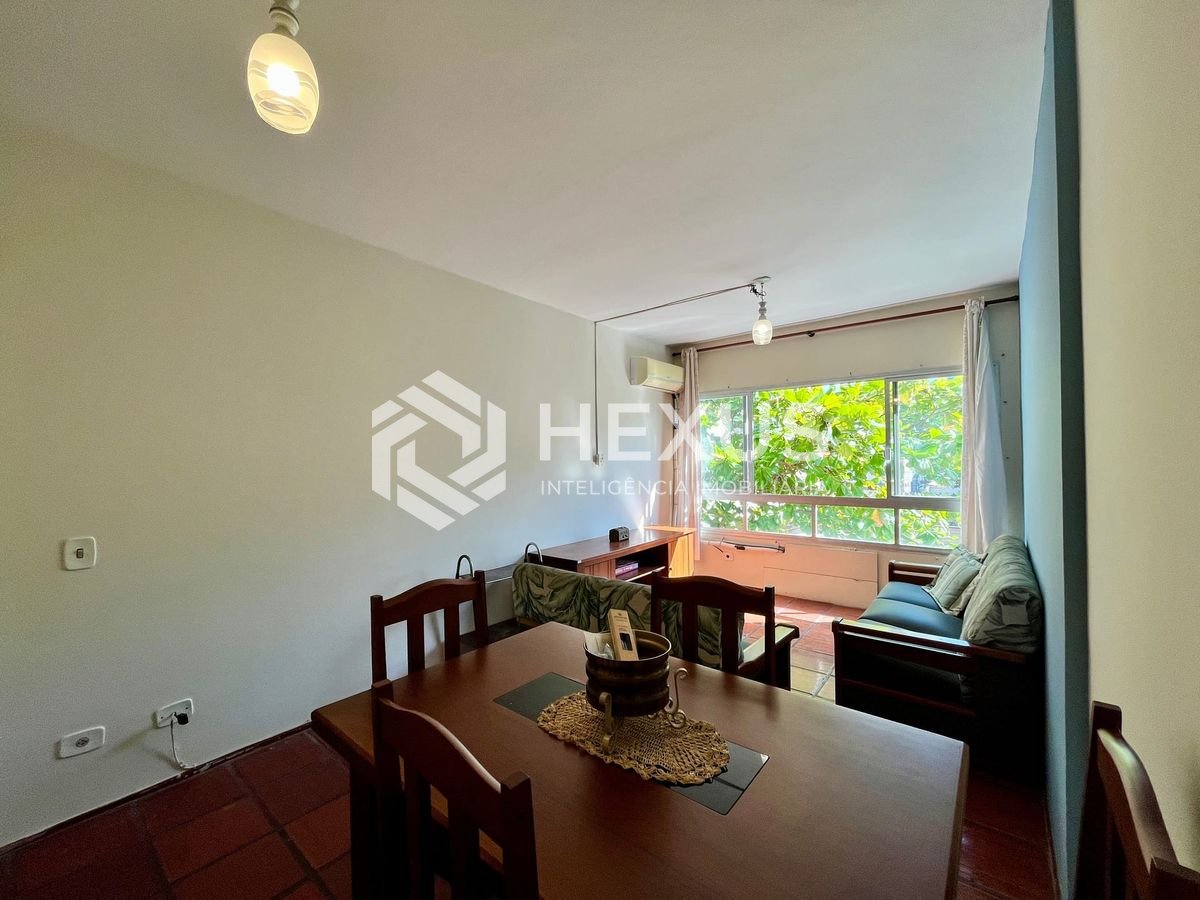 Foto 4 de Apartamento na Praia das Pitangueiras, Guaruja