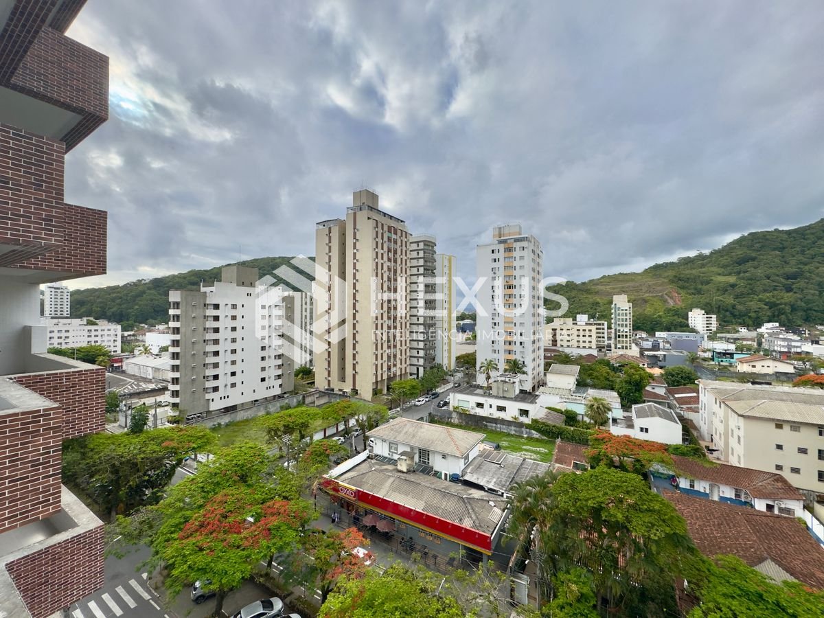 Foto 4 de Apartamento com varanda gourmet e lazer em prédio novo na Praia das Pitangueiras, Guaruja