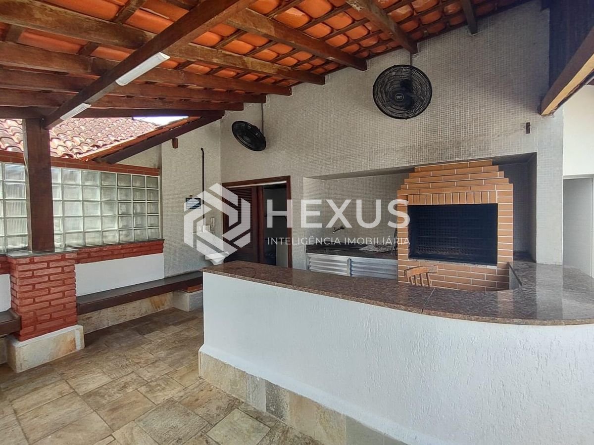 Foto 3 de Apartamento com varanda e lazer na Praia da Enseada, Guaruja