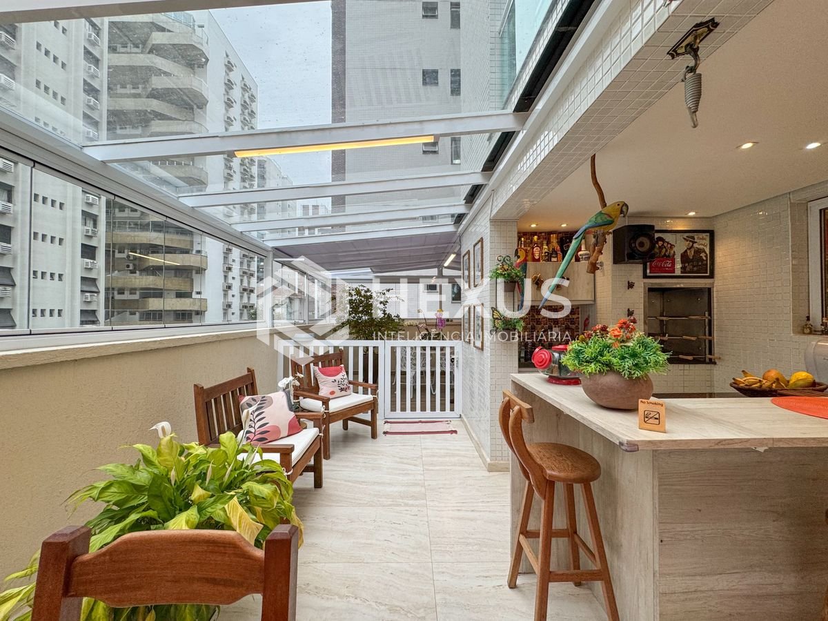 Foto 4 de Apartamento garden com varanda gourmet e lazer na Praia das Pitangueiras, Guaruja