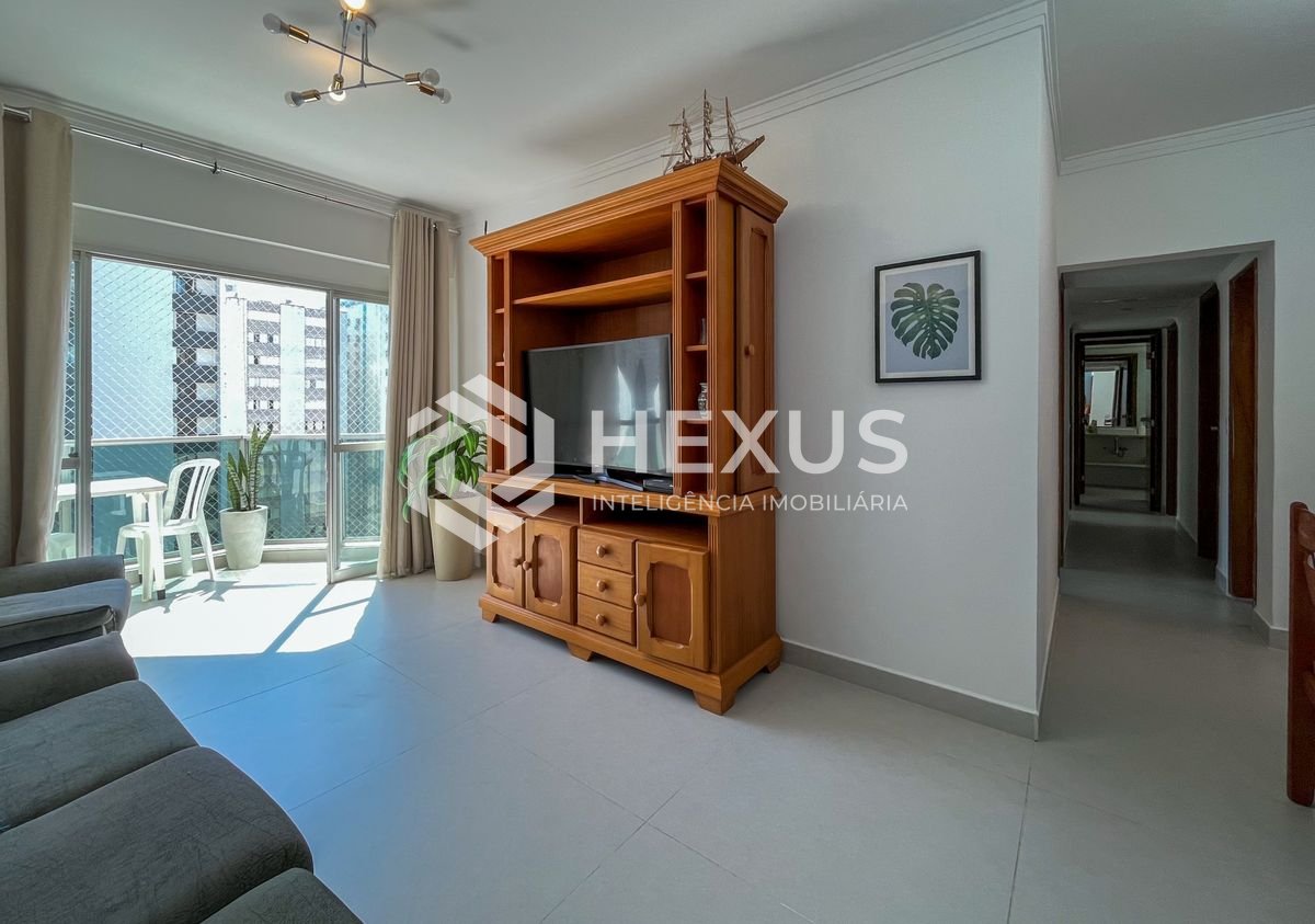 Foto 5 de Apartamento com varanda vista mar e lazer na Praia das Pitangueiras, Guaruja
