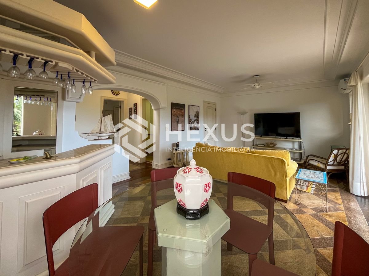Foto 5 de Apartamento duplex com varanda e lazer na região da Brunella na Praia da Enseada, Guaruja