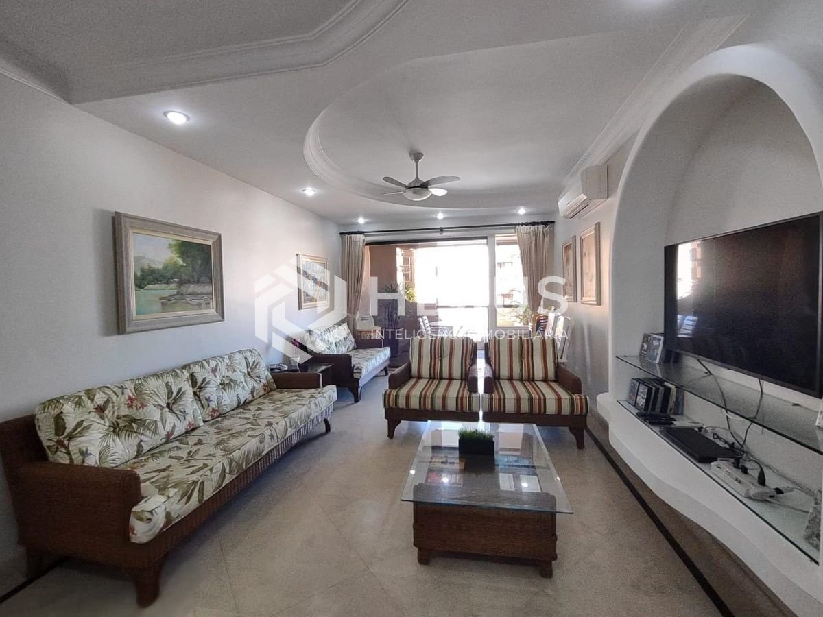 Foto 4 de Apartamento com varanda e lazer na Praia da Enseada, Guaruja