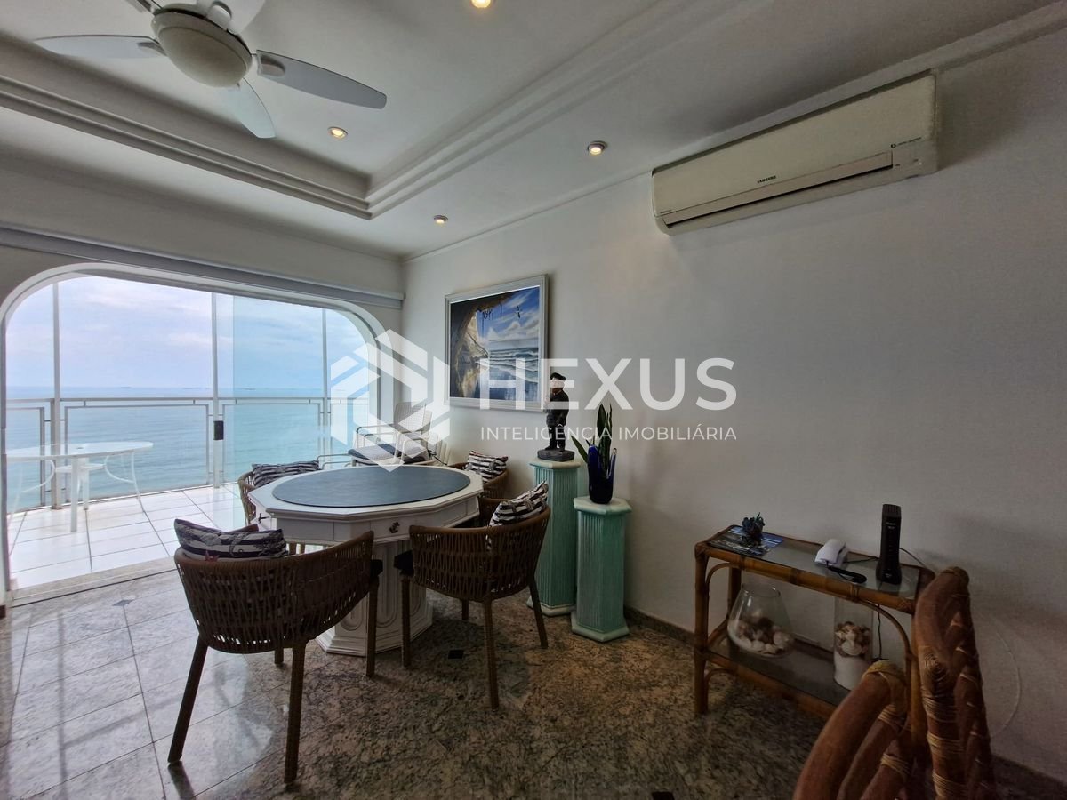 Foto 5 de Apartamento reformado frente mar com varanda na Praia das Pitangueiras, Guaruja
