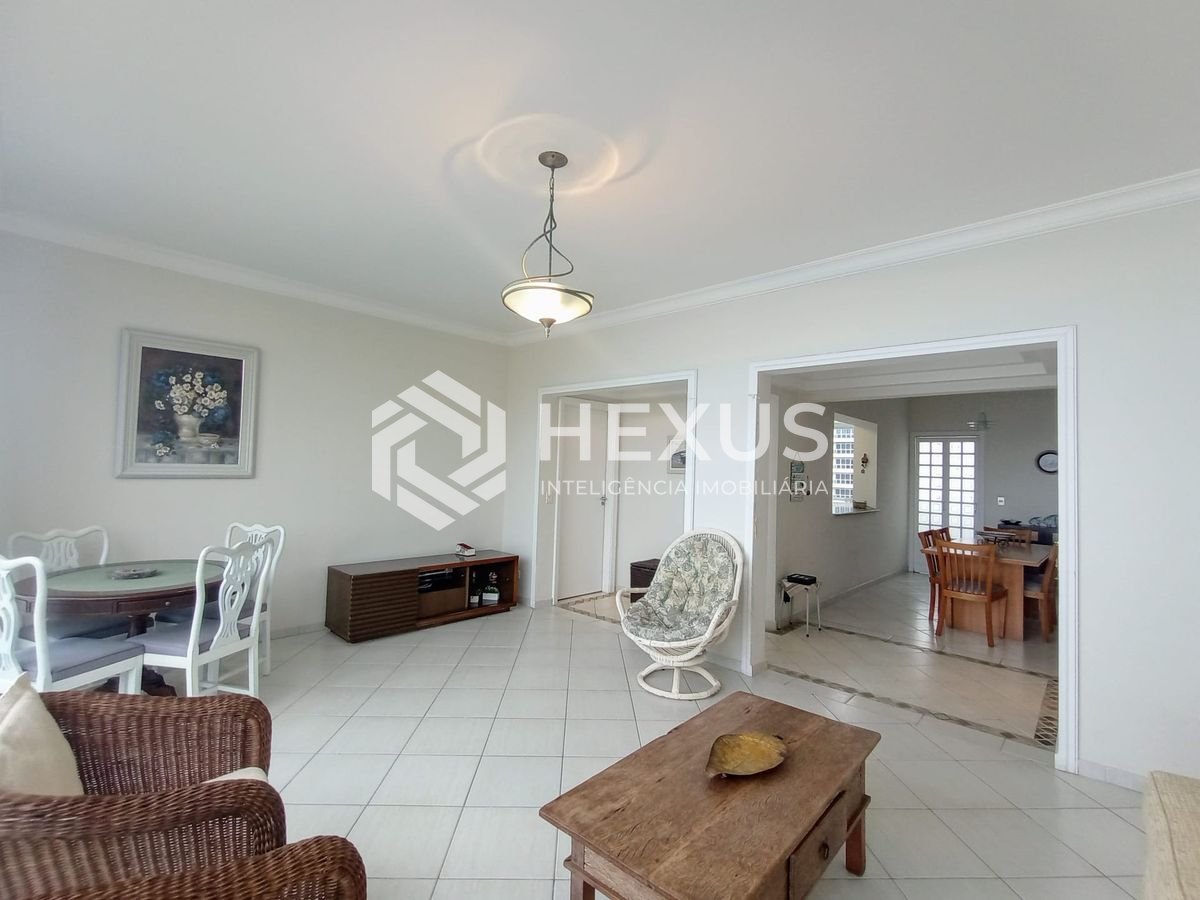 Foto 4 de Apartamento reformado frente mar na Praia das Pitangueiras, Guaruja
