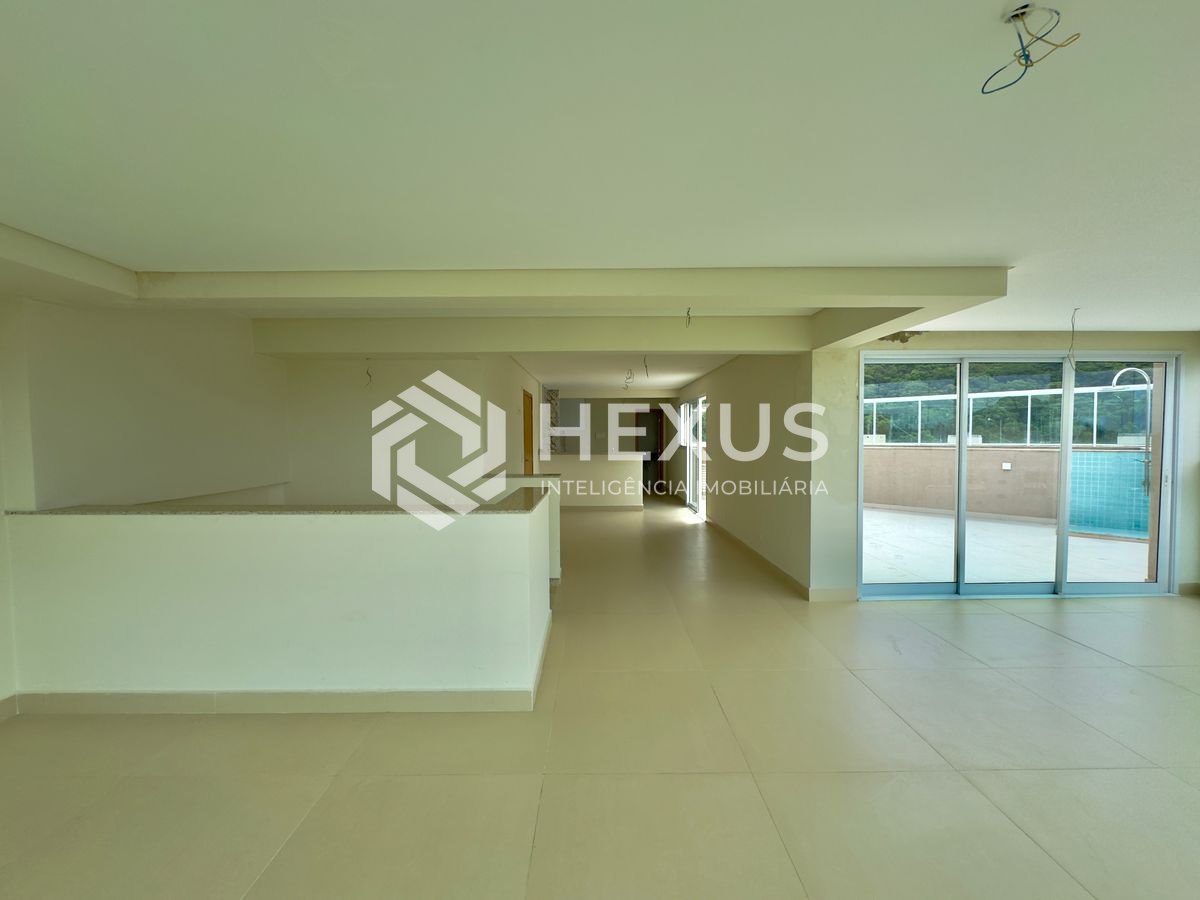 Foto 5 de Cobertura duplex com piscina e varanda gourmet vista mar e lazer na Praia das Pitangueiras, Guaruja