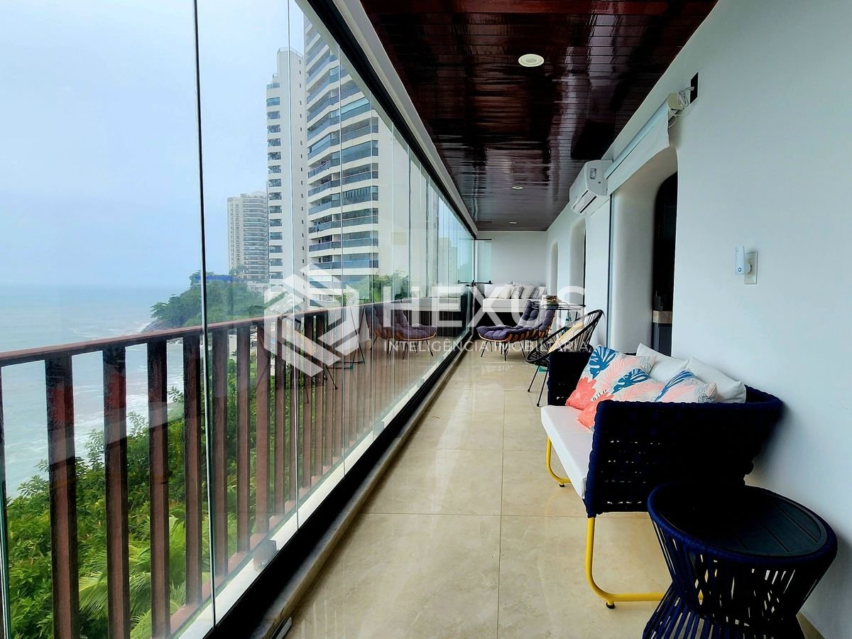Foto 4 de Apartamento reformado frente mar com varanda e lazer na Praia das Asturias, Guaruja
