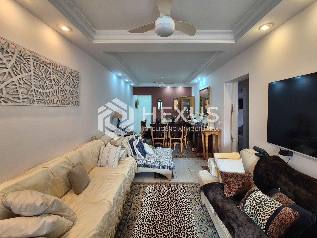 Foto 4 de Apartamento com varanda e lazer na Praia das Pitangueiras, Guaruja