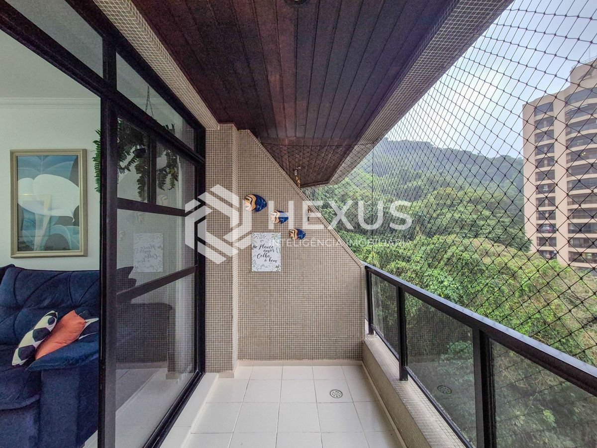 Foto 4 de Apartamento com varanda e lazer na Praia das Pitangueiras, Guaruja