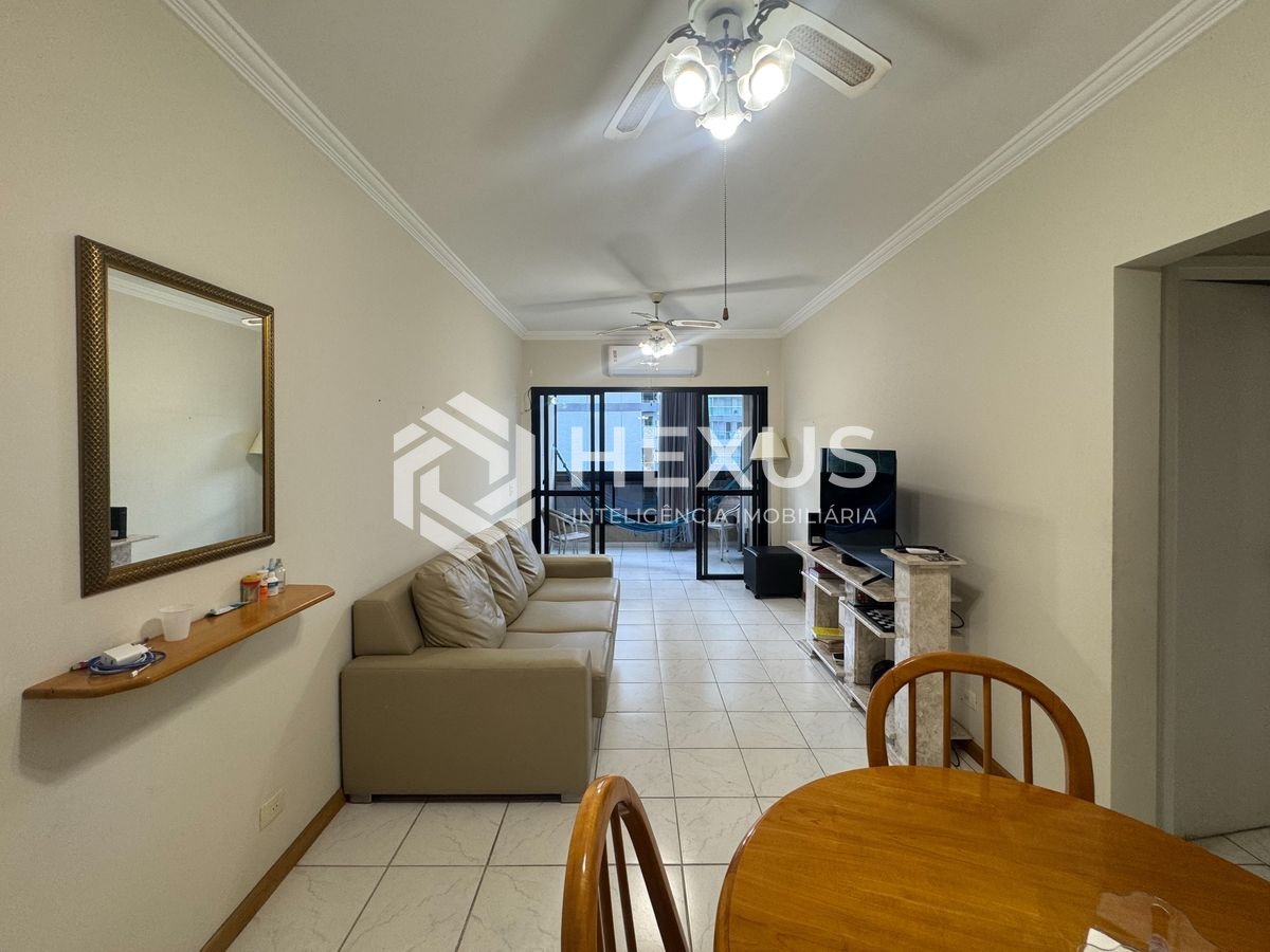 Foto 2 de Apartamento com varanda e lazer nas Pitangueiras, Guaruja