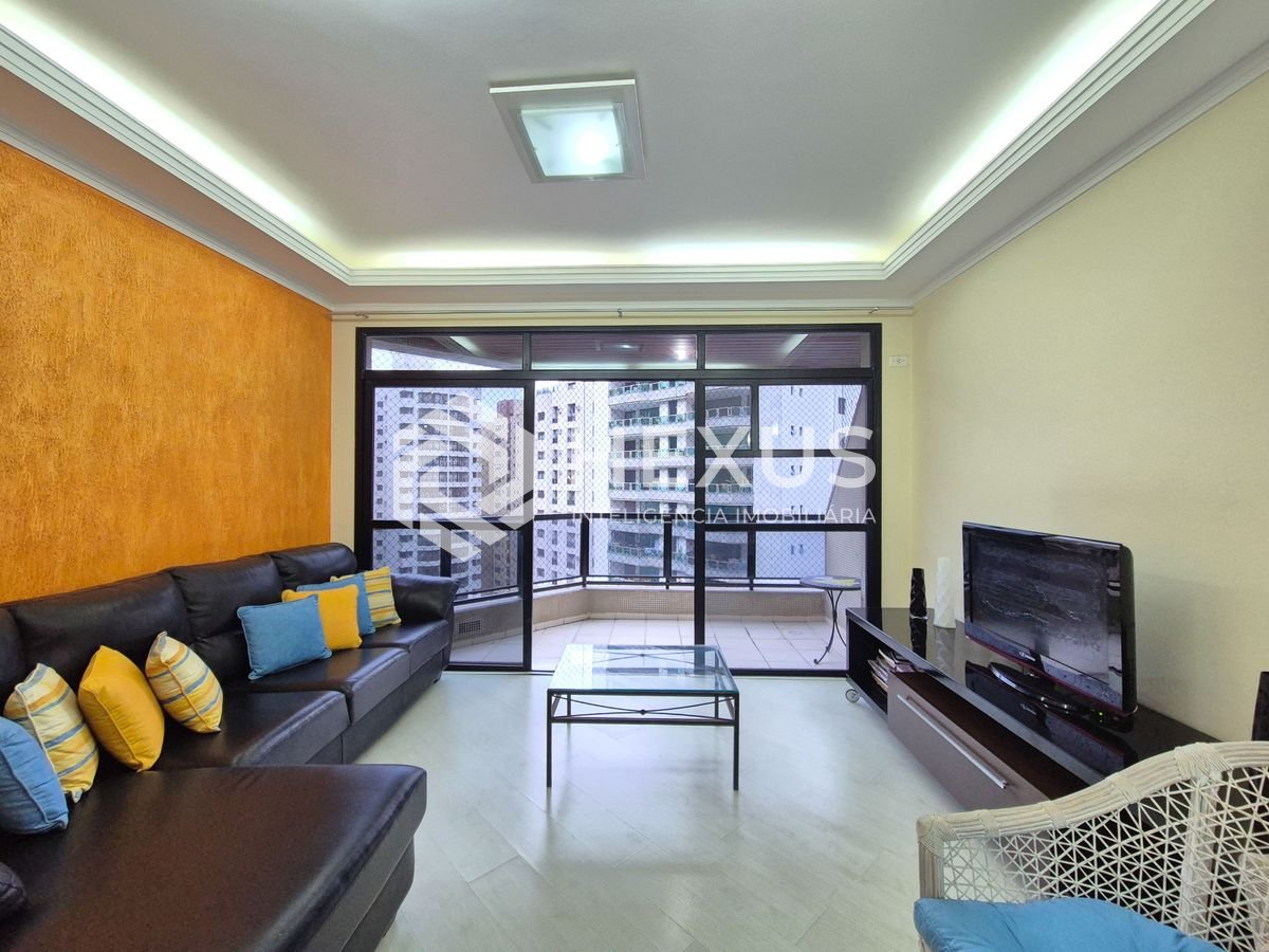 Foto 5 de Apartamento com varanda e lazer na Praia das Pitangueiras, Guaruja