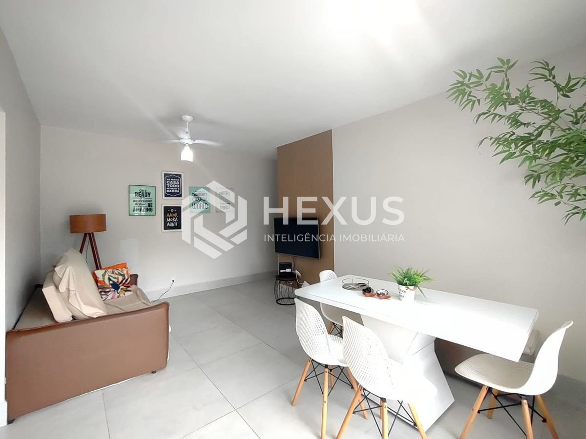 Foto 5 de Apartamento com varanda reformado na região dos Hotéis da Praia da Enseada, Guarujá