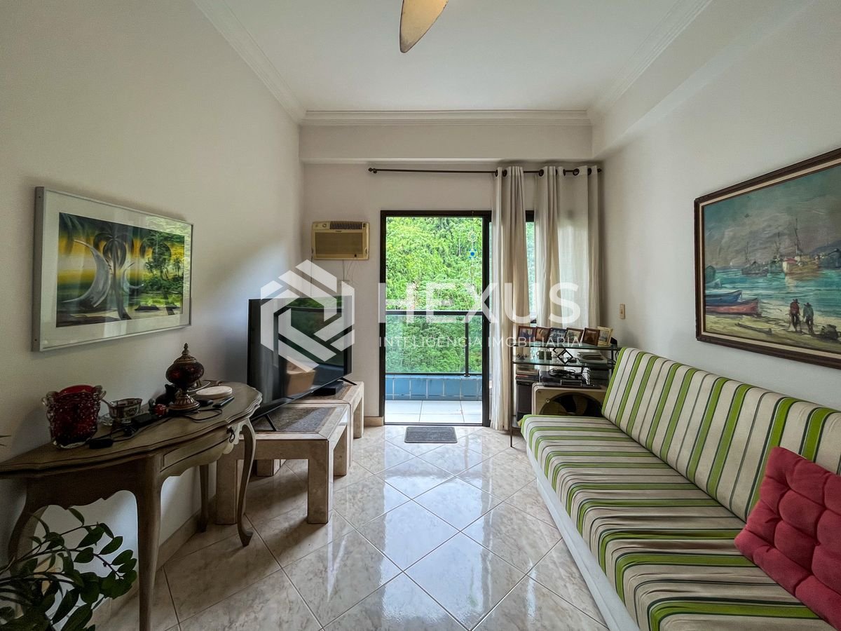 Foto 2 de Apartamento com varanda e lazer na Praia das Pitangueiras, Guaruja