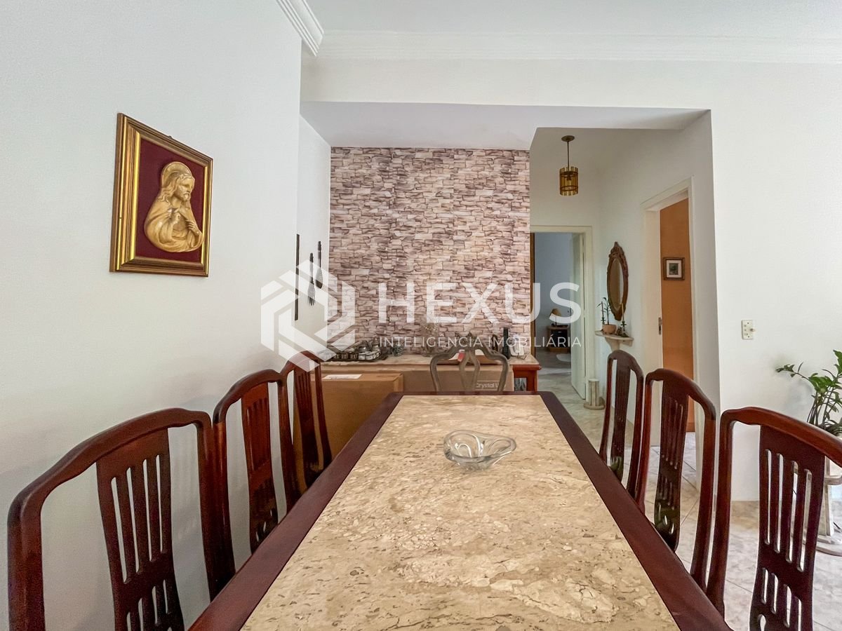 Foto 5 de Apartamento com varanda e lazer na Praia das Pitangueiras, Guaruja