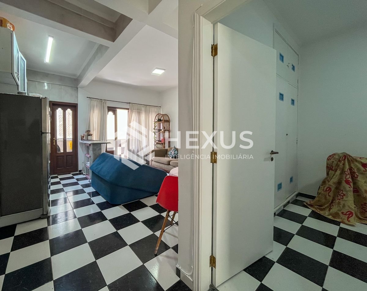 Foto 5 de Apartamento com varanda vista mar na beira mar da Praia das Pitangueiras, Guaruja