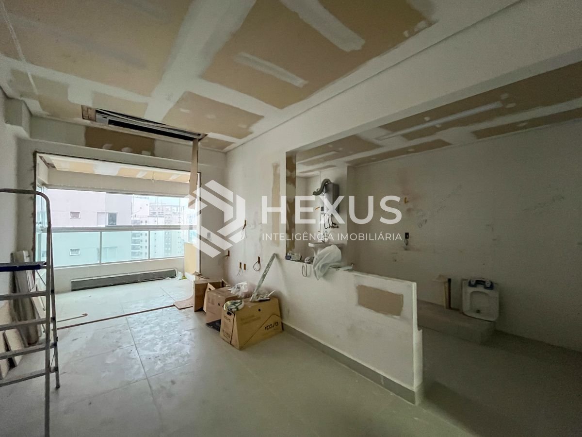 Foto 3 de Apartamento com varanda gourmet e lazer em prédio novo a uma quadra da Praia das Asturias, Guaruja