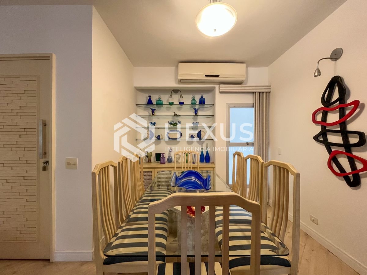 Foto 5 de Apartamento com varanda e lazer na região do Aquário na Praia da Enseada, Guaruja