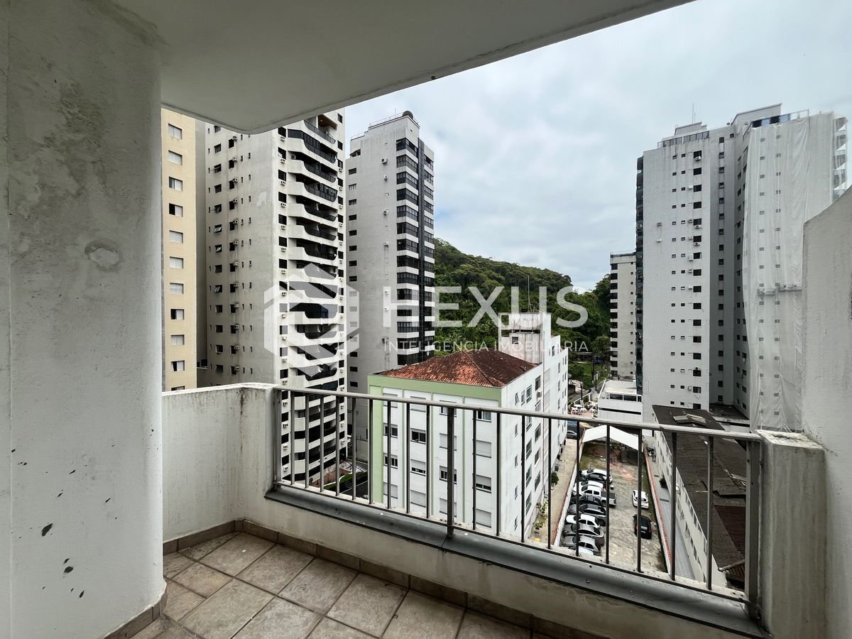 Apartamento em Pitangueiras — foto 1