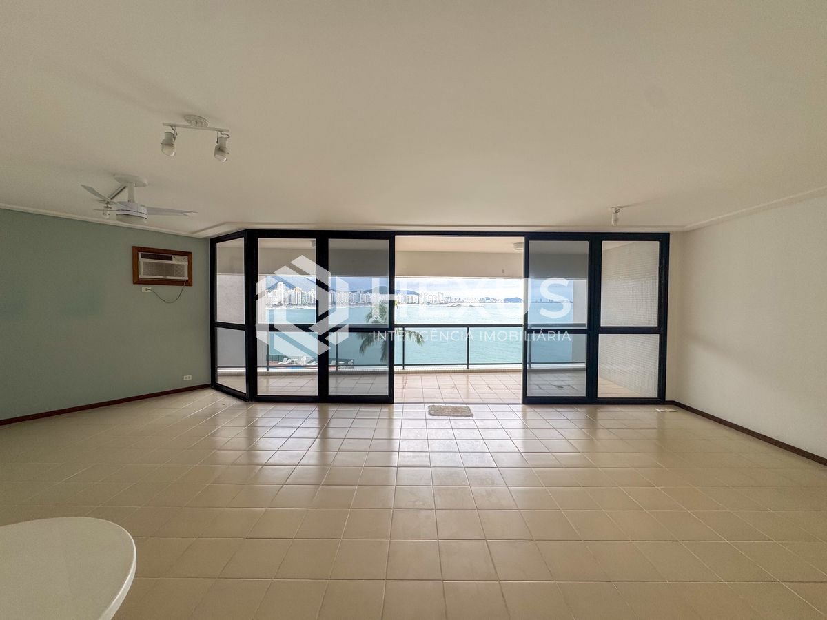 Foto 2 de Apartamento Frente mar com varanda e lazer na Praia das Astúrias, Guarujá