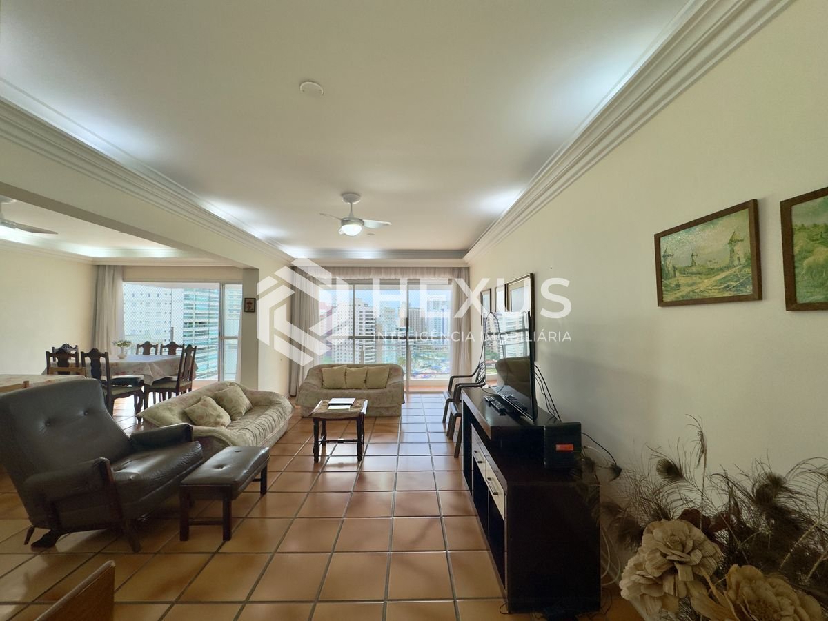 Foto 3 de Apartamento frente mar com varanda e lazer na Praia das Asturias, Guaruja
