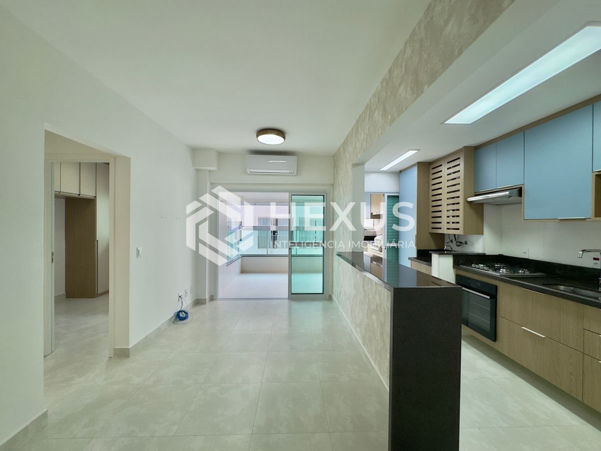 Foto 3 de Apartamento reformado com varanda gourmet e lazer a uma quadra da Praia das Asturias, Guaruja