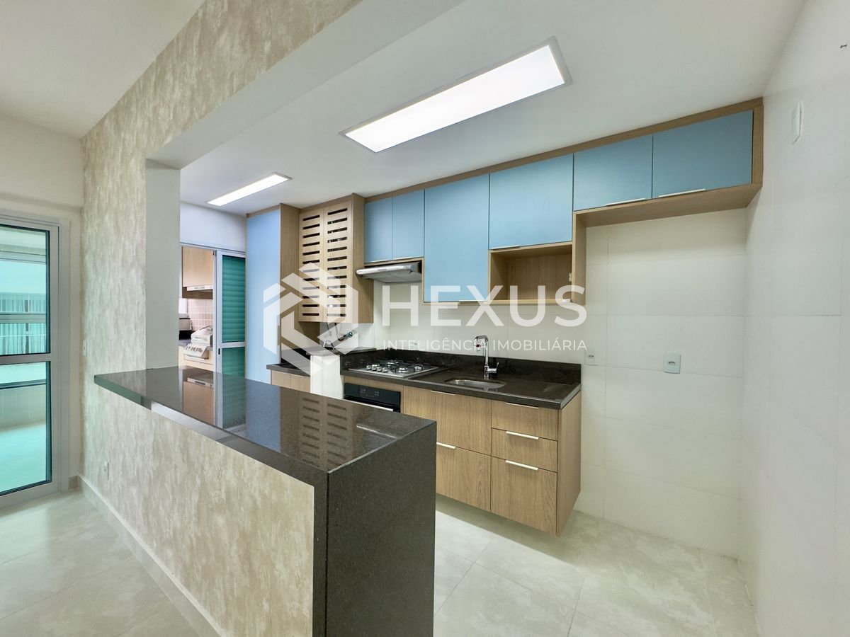 Foto 5 de Apartamento reformado com varanda gourmet e lazer a uma quadra da Praia das Asturias, Guaruja