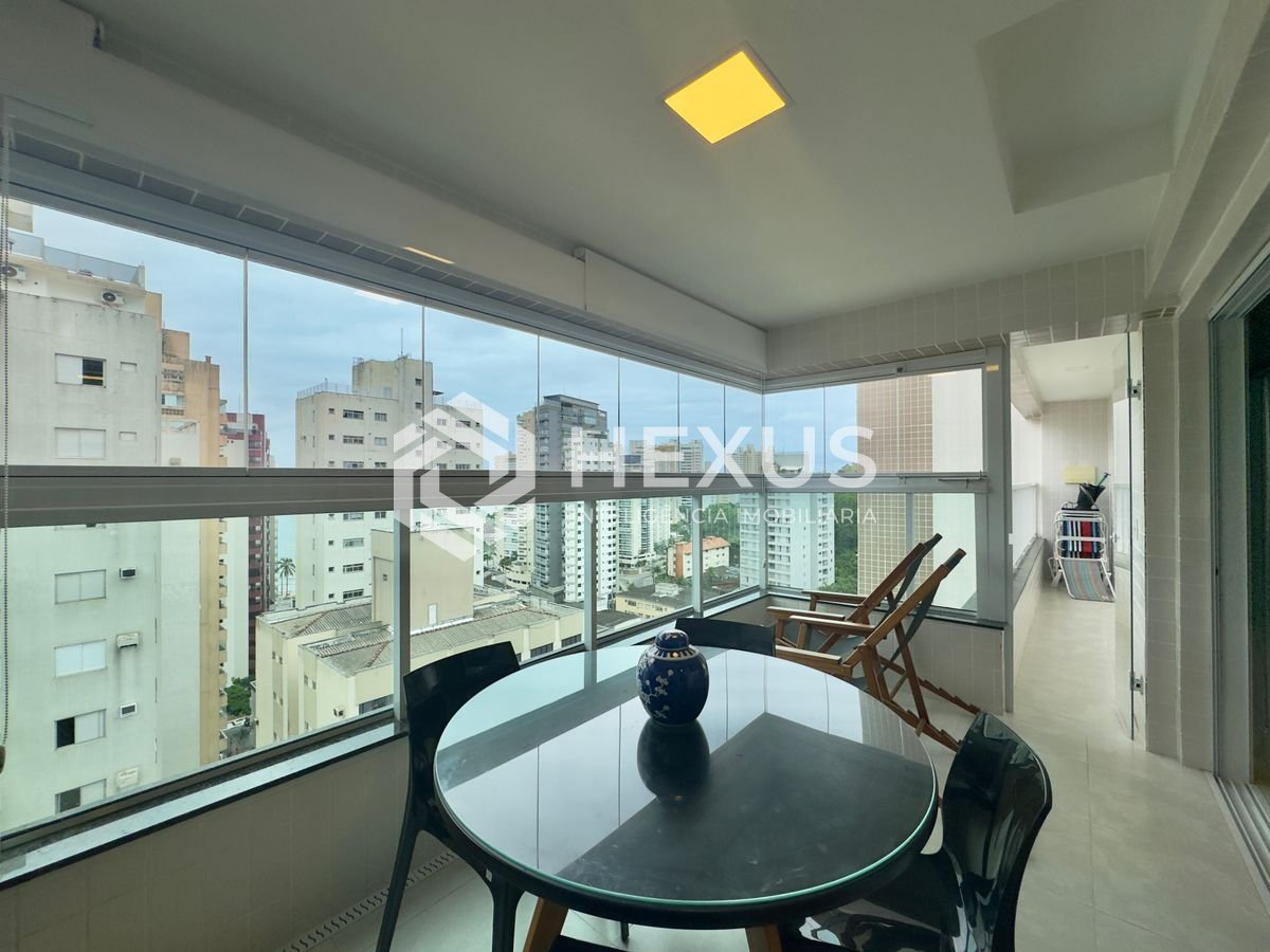 Foto 4 de Apartamento reformado com varanda gourmet e lazer a uma quadra da Praia das Asturias, Guaruja