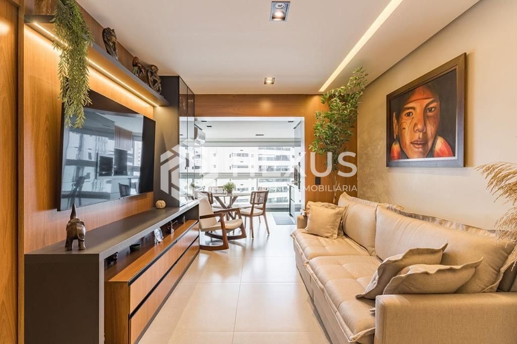 Foto 2 de Apartamento reformado frente mar com varanda gourmet em prédio novo com lazer na Praia das Asturias, Guaruja