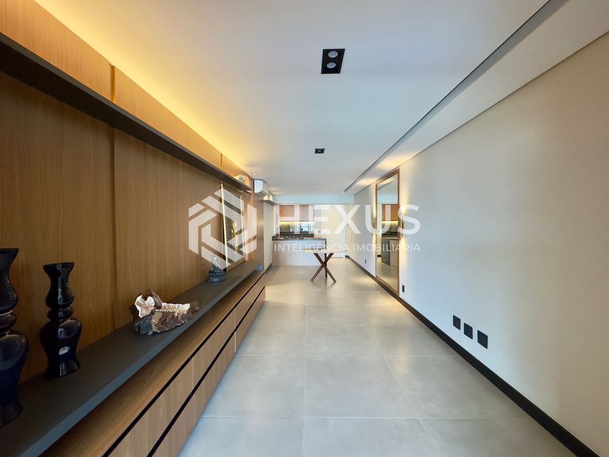 Foto 5 de Apartamento reformado frente mar com varanda gourmet e lazer em prédio novo na Praia das Asturias, Guaruja
