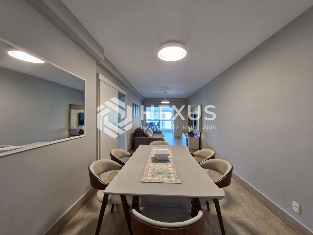 Foto 4 de Apartamento reformado frente mar com varanda gourmet e lazer na Praia das Asturias, Guaruja