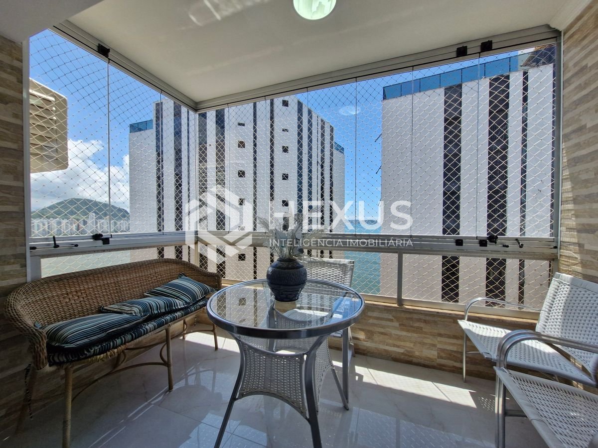 Foto 3 de Apartamento frente mar com varanda e lazer na Praia das Asturias, Guaruja