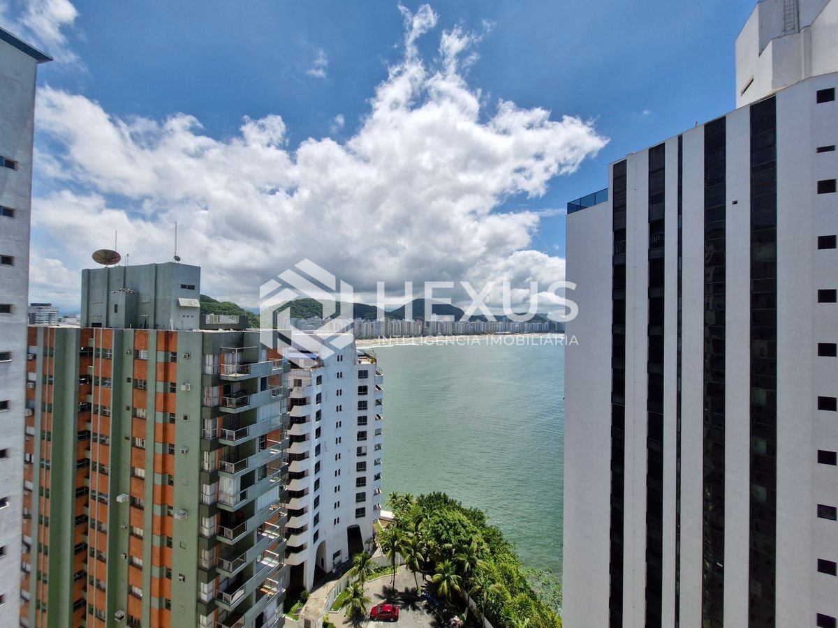 Foto 4 de Apartamento frente mar com varanda e lazer na Praia das Asturias, Guaruja