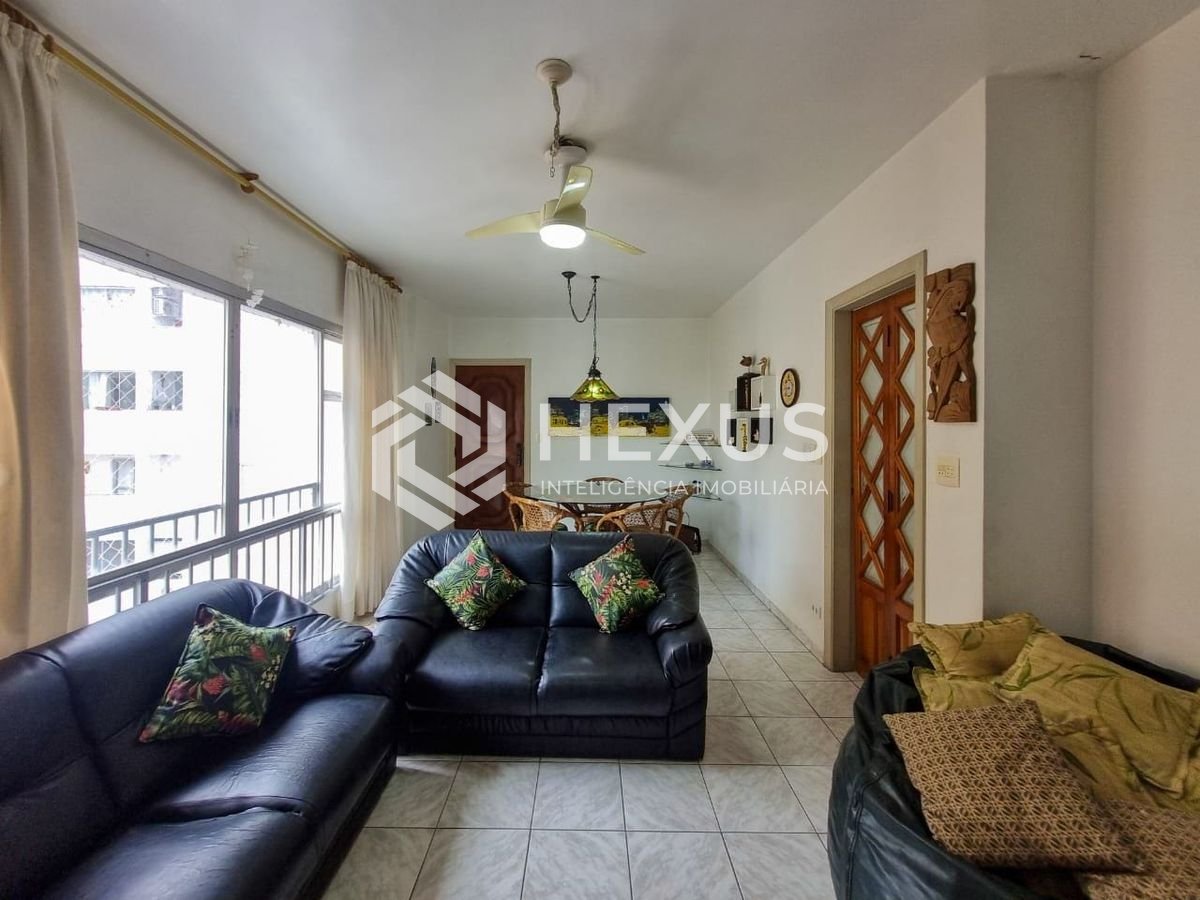 Foto 2 de Apartamento com varanda e lazer a 180m da Praia das Pitangueiras, Guaruja