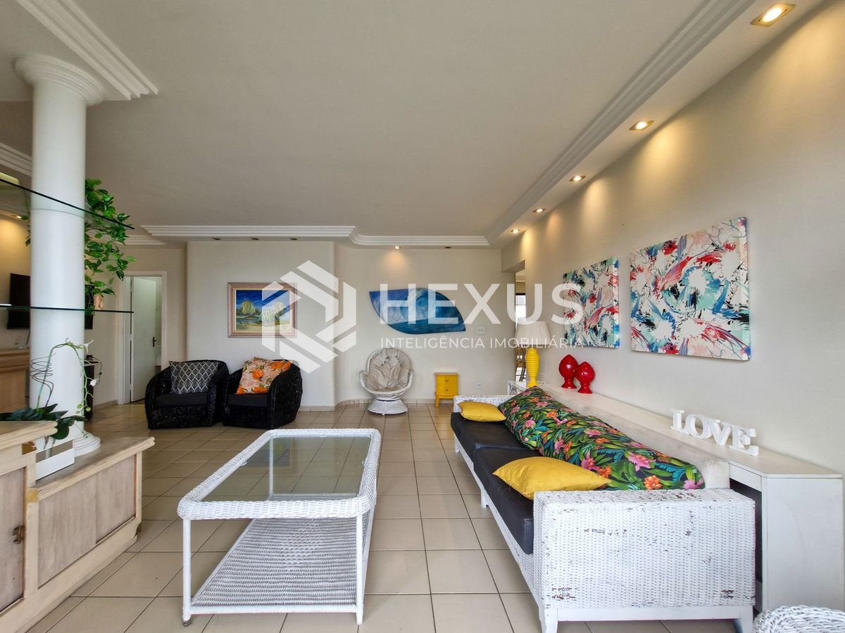 Foto 4 de Apartamento com varanda vista mar e lazer na beira mar da praia no Tombo, Guarujá