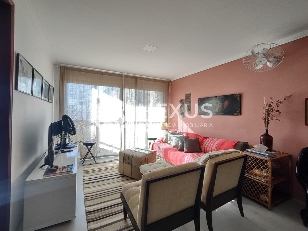 Foto 4 de Apartamento com varanda e lazer na Praia da Enseada, Guaruja