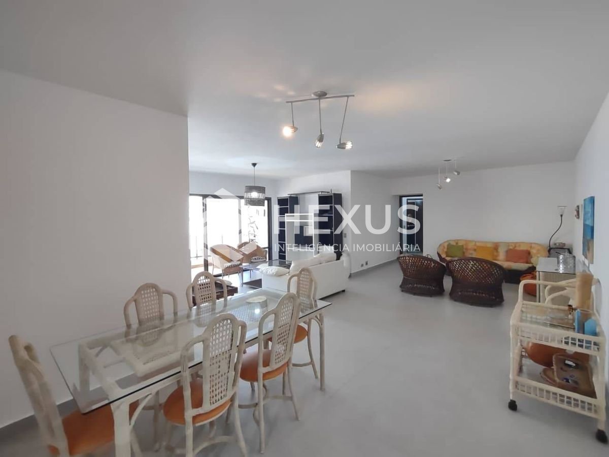 Foto 5 de Apartamento com varanda e lazer na Praia da Enseada, Guaruja