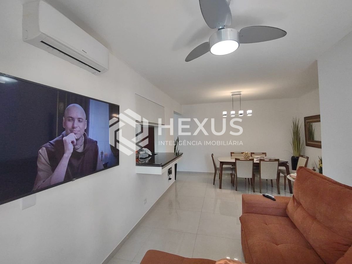 Foto 3 de Apartamento com varanda e lazer na Praia da Enseada, Guaruja
