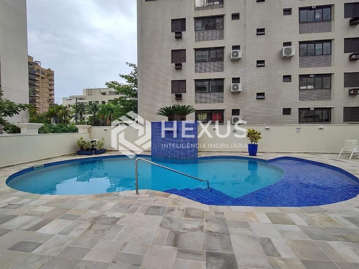 Foto 3 de Apartamento com varanda gourmet e lazer na Praia da Enseada, Guaruja